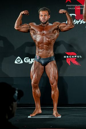 CLASSIC PHYSIQUE ЮНИОРЫ STARS